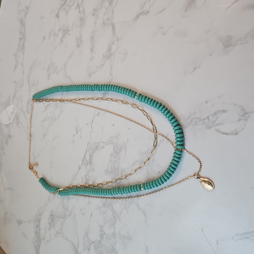 Women's necklace